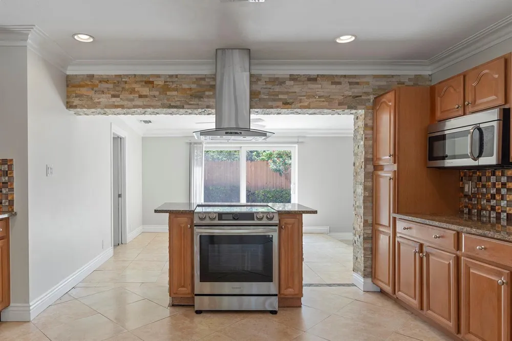 3100 S SEACREST BOULEVARD Boynton Beach, FL 33435
