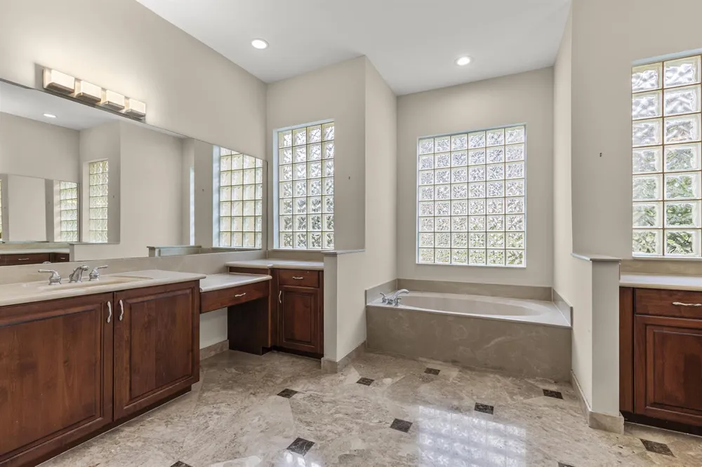 6966 Great Falls Circle Boynton Beach, FL 33437