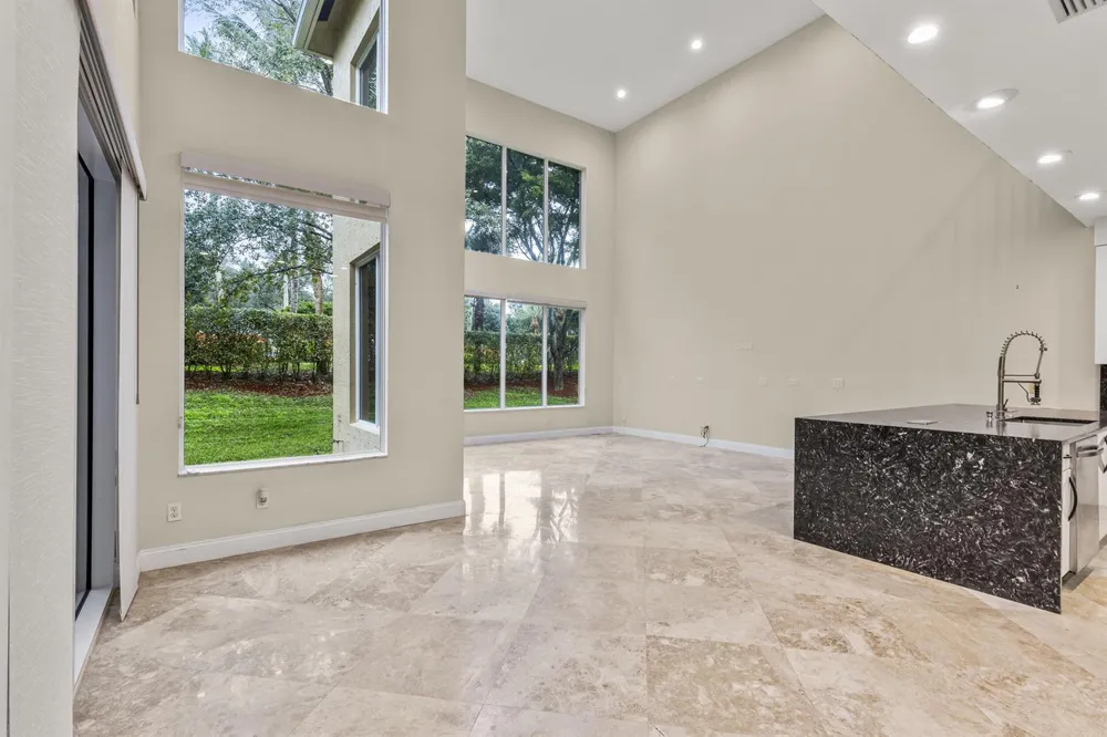 6966 Great Falls Circle Boynton Beach, FL 33437