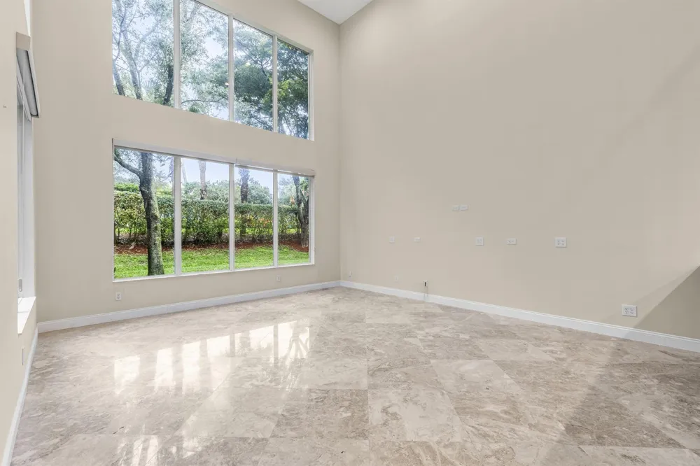 6966 Great Falls Circle Boynton Beach, FL 33437
