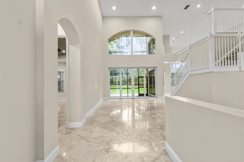 6966 Great Falls Circle Boynton Beach, FL 33437