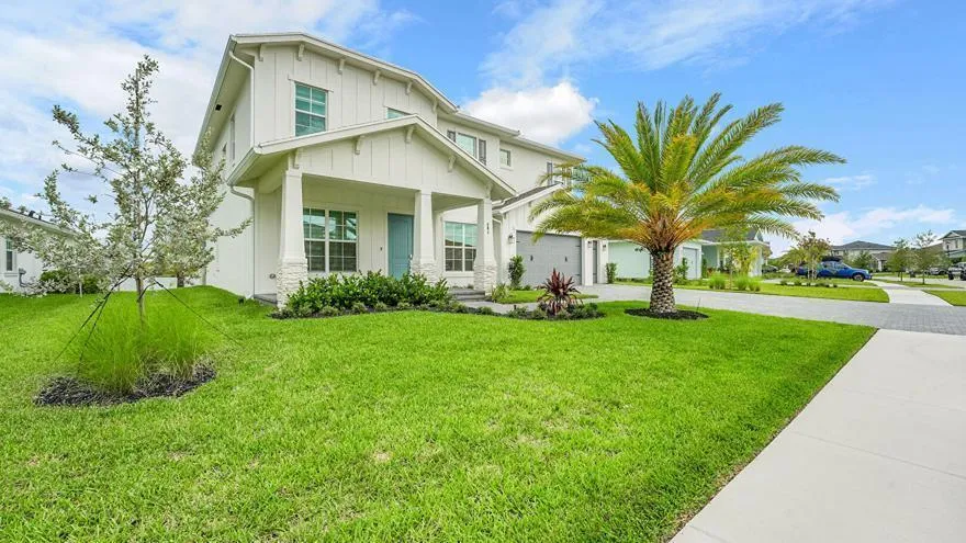 601 Hookline Circle Loxahatchee, FL 33470