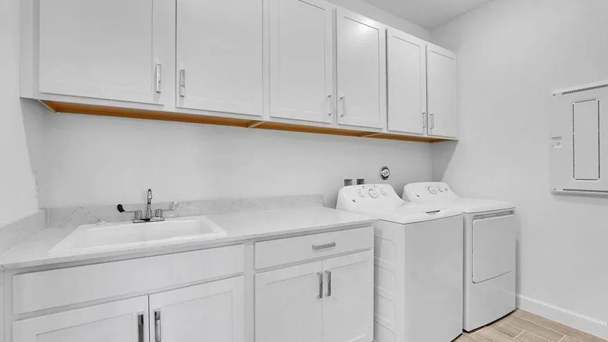 601 Hookline Circle Loxahatchee, FL 33470