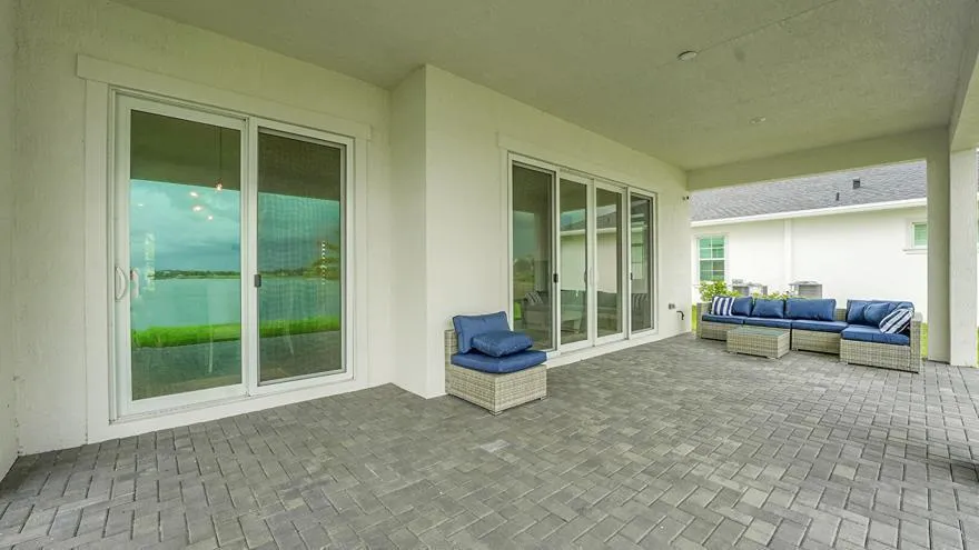601 Hookline Circle Loxahatchee, FL 33470