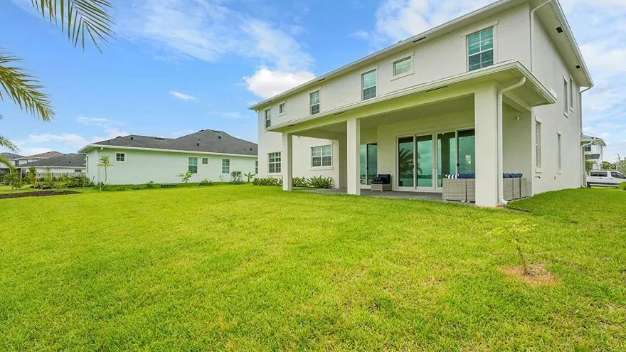 601 Hookline Circle Loxahatchee, FL 33470