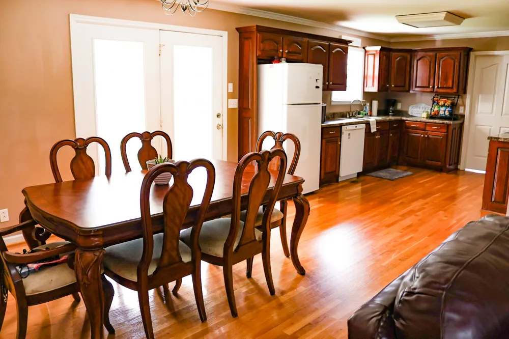 4693 Shelbyville Rd McMinnville, TN 37110