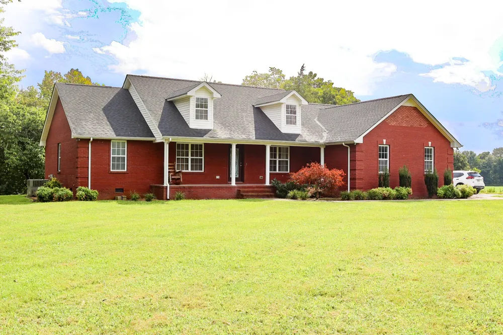 4693 Shelbyville Rd McMinnville, TN 37110