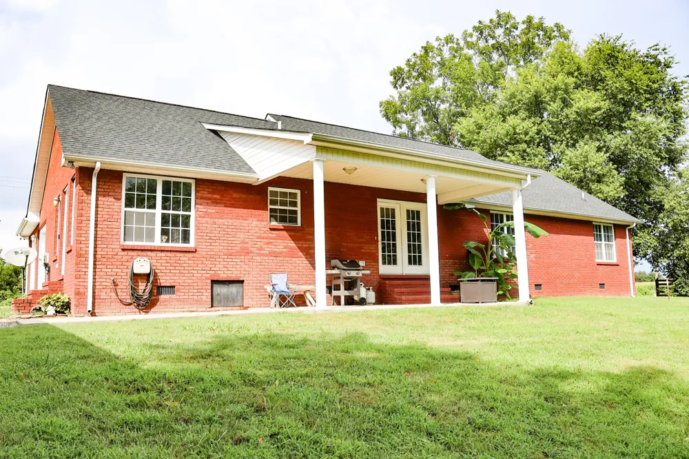 4693 Shelbyville Rd McMinnville, TN 37110