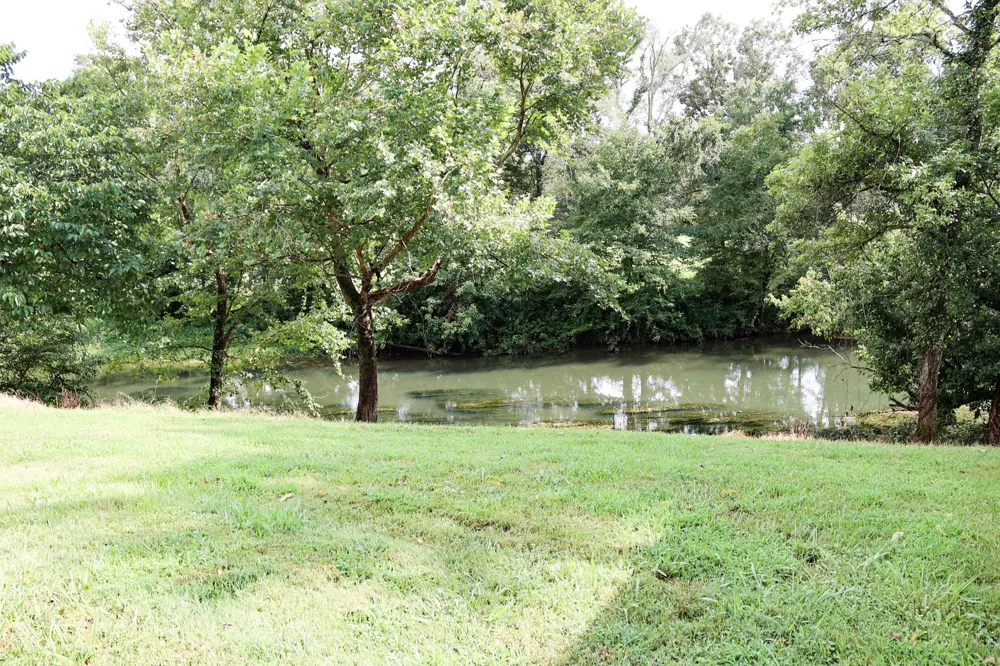 4693 Shelbyville Rd McMinnville, TN 37110