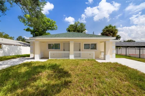 1414 17TH AVENUE W #A&B