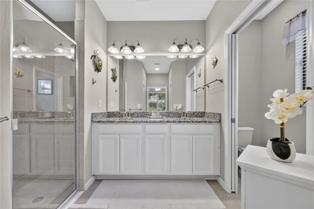 12710 SORRENTO WAY #101 Bradenton, FL 34211