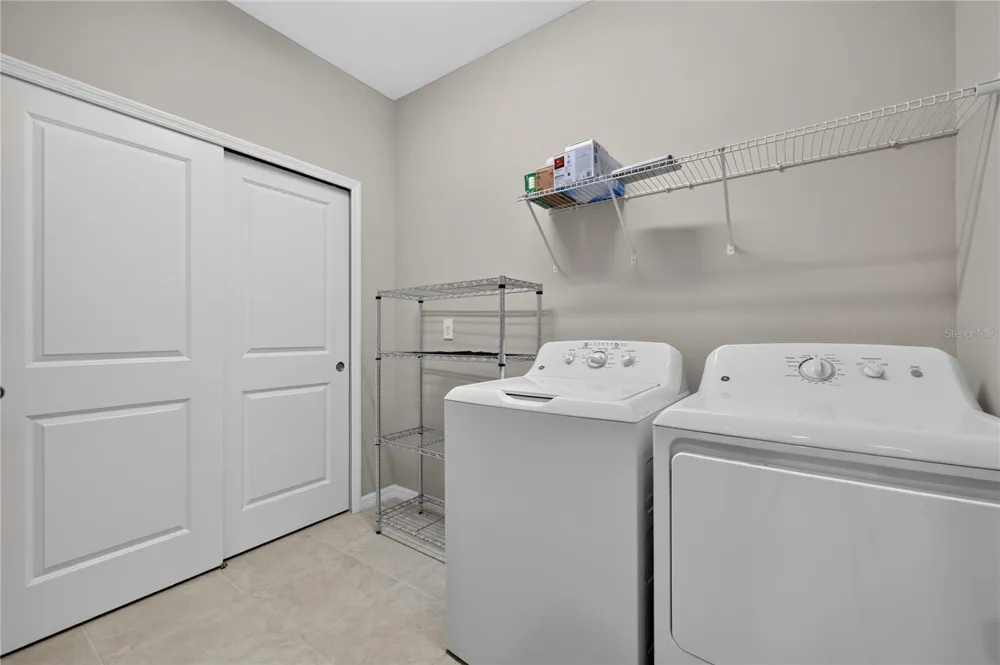 12710 SORRENTO WAY #101 Bradenton, FL 34211