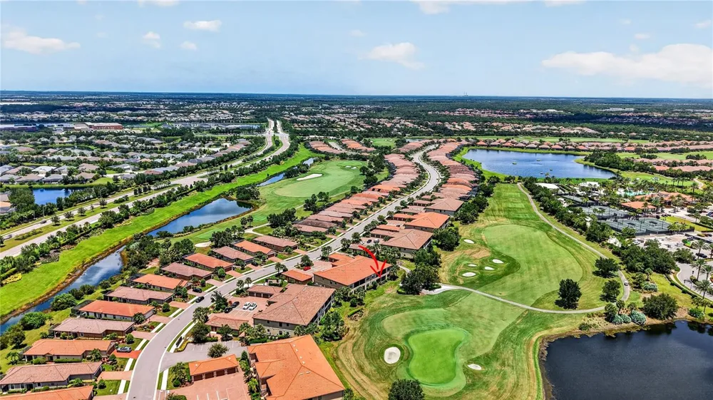 12710 SORRENTO WAY #101 Bradenton, FL 34211