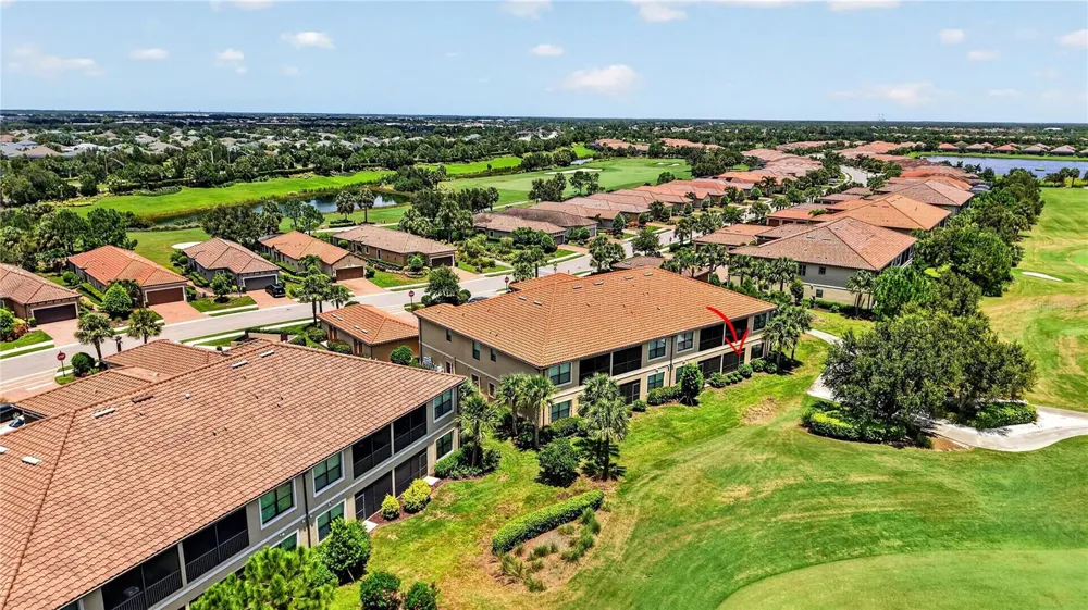 12710 SORRENTO WAY #101 Bradenton, FL 34211