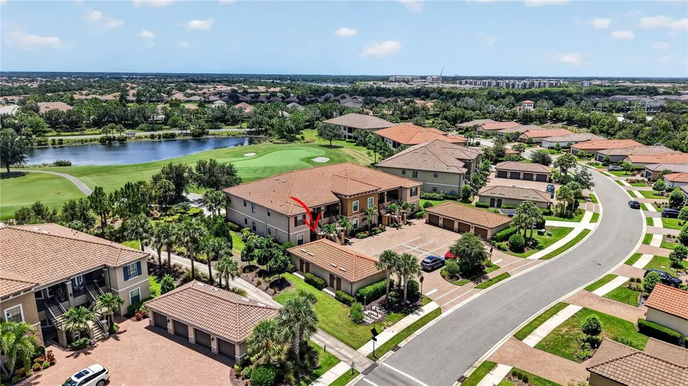 12710 SORRENTO WAY #101 Bradenton, FL 34211