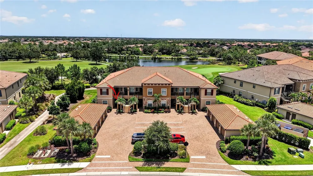 12710 SORRENTO WAY #101 Bradenton, FL 34211