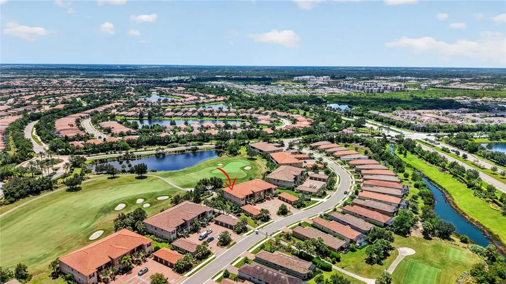 12710 SORRENTO WAY #101 Bradenton, FL 34211