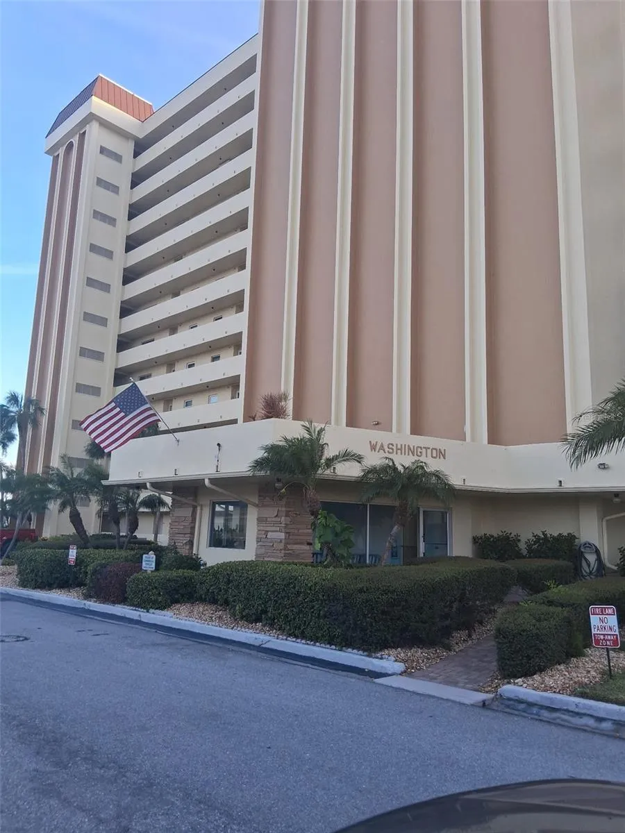 4550 COVE CIRCLE #505 St Petersburg, FL 33708