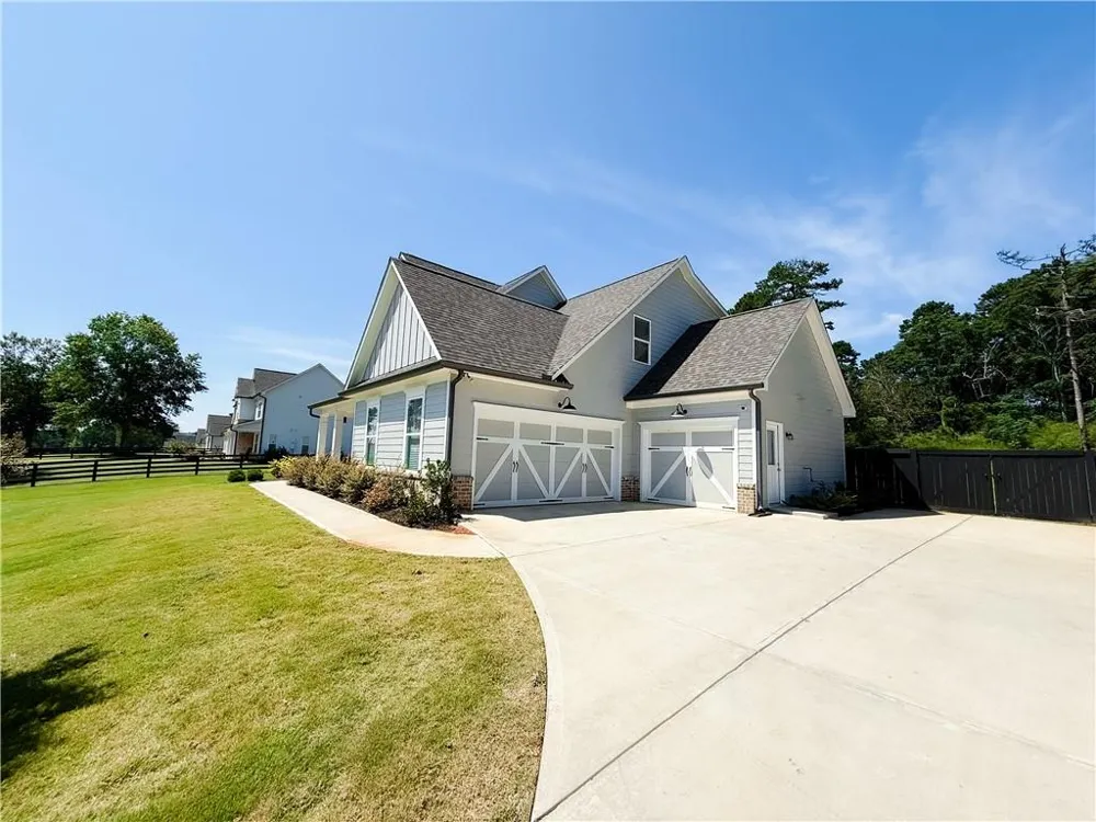 868 Smith Mill Winder, GA 30680