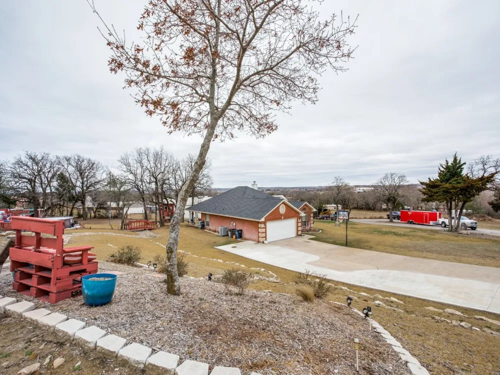 136 Alyssa Court Weatherford, TX 76085