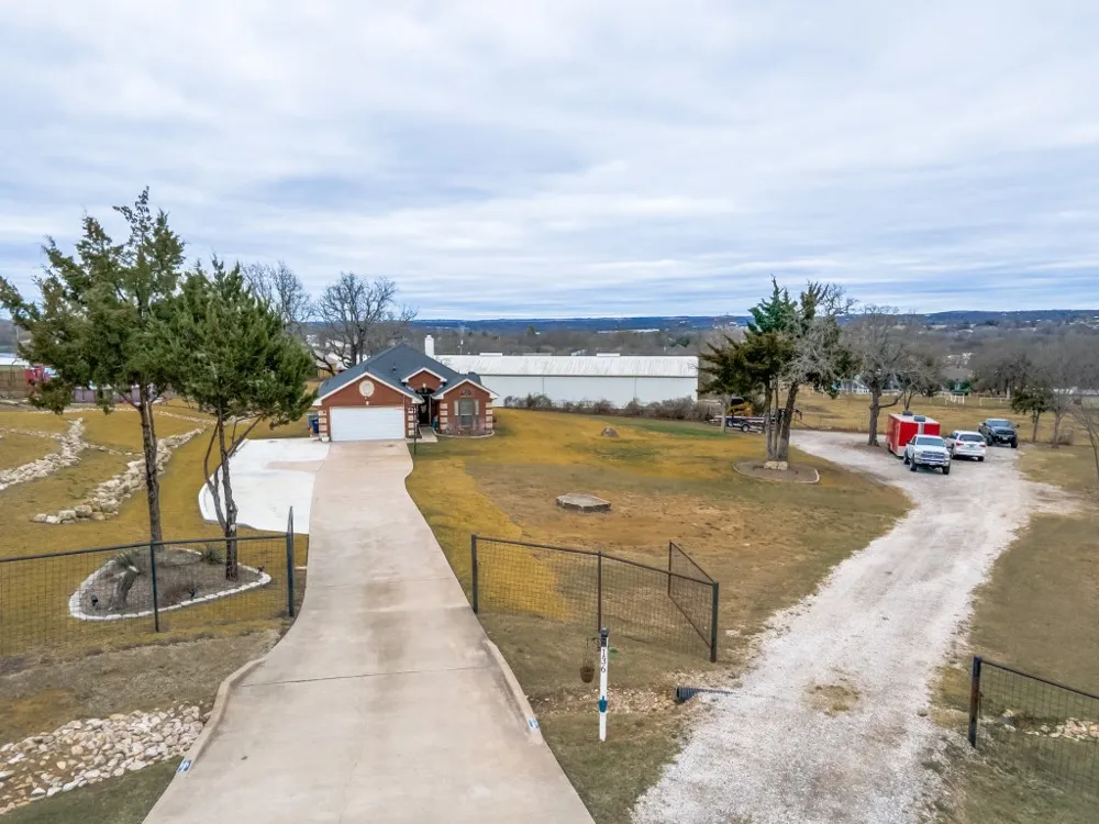 136 Alyssa Court Weatherford, TX 76085