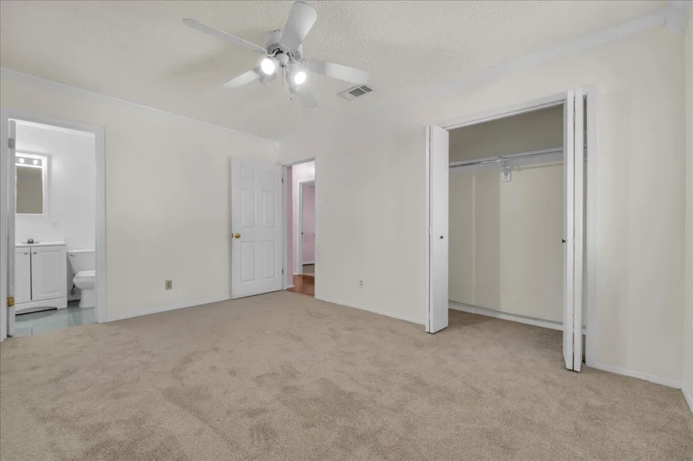 2210 Starlite Lane Irving, TX 75061
