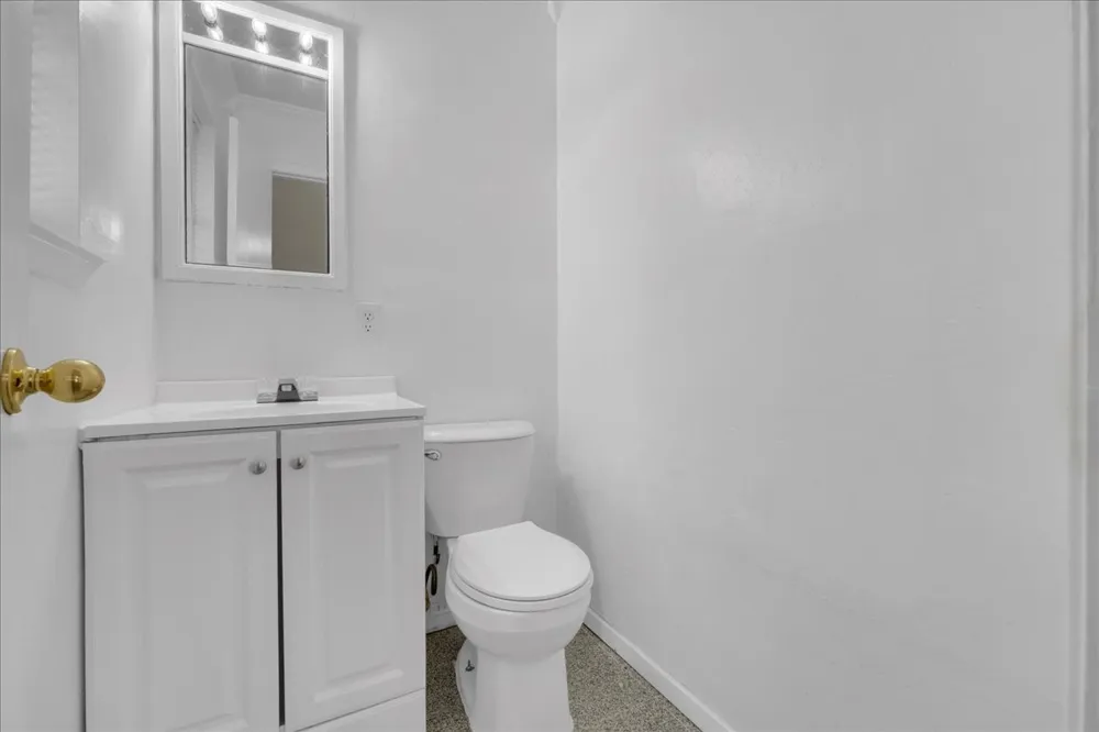 2210 Starlite Lane Irving, TX 75061