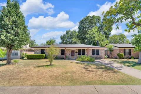 2210 Starlite Lane