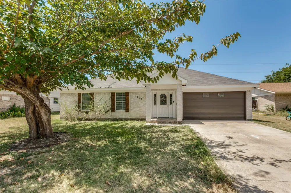 1205 Briarcove Drive Richardson, TX 75081
