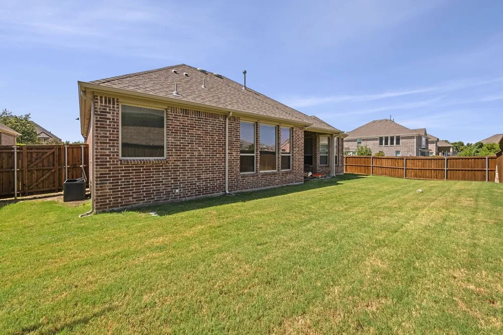 956 Byron Street Allen, TX 75013