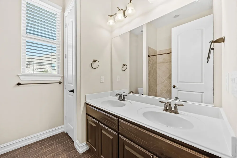 956 Byron Street Allen, TX 75013