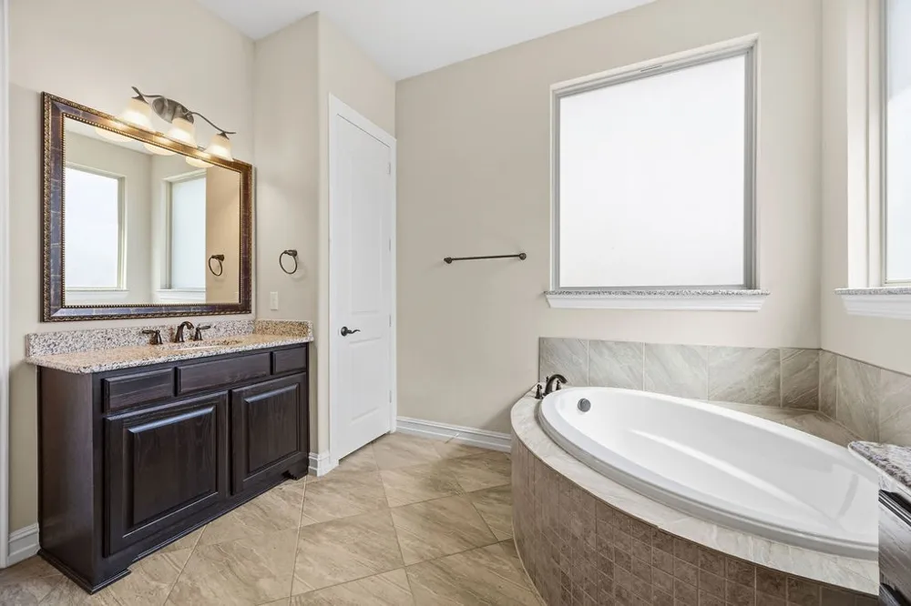 956 Byron Street Allen, TX 75013