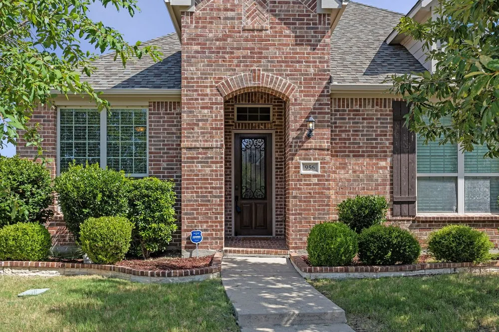 956 Byron Street Allen, TX 75013