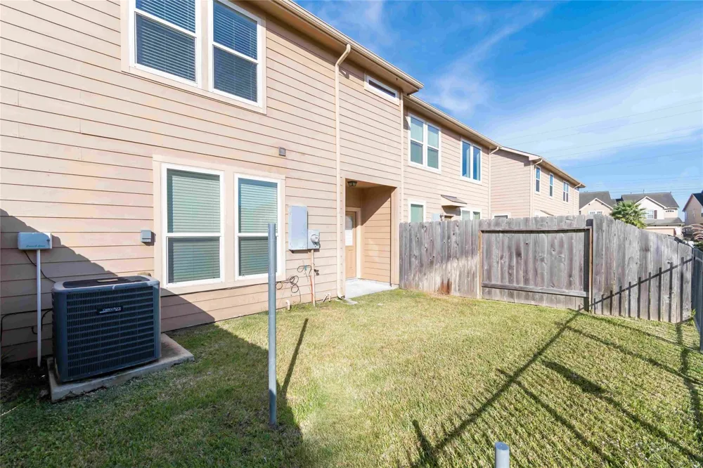 1135 Lexington Grove Drive Missouri City, TX 77459