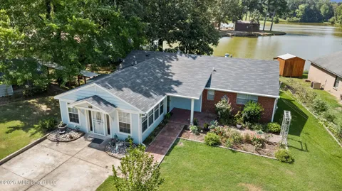 401 Black Bear Cove