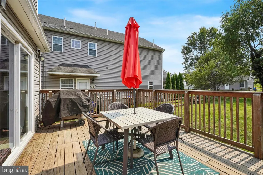 105 LOLLER ROAD Hatboro, PA 19040