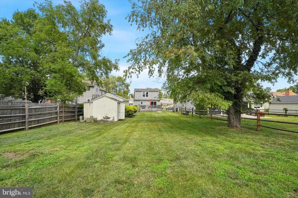 105 LOLLER ROAD Hatboro, PA 19040