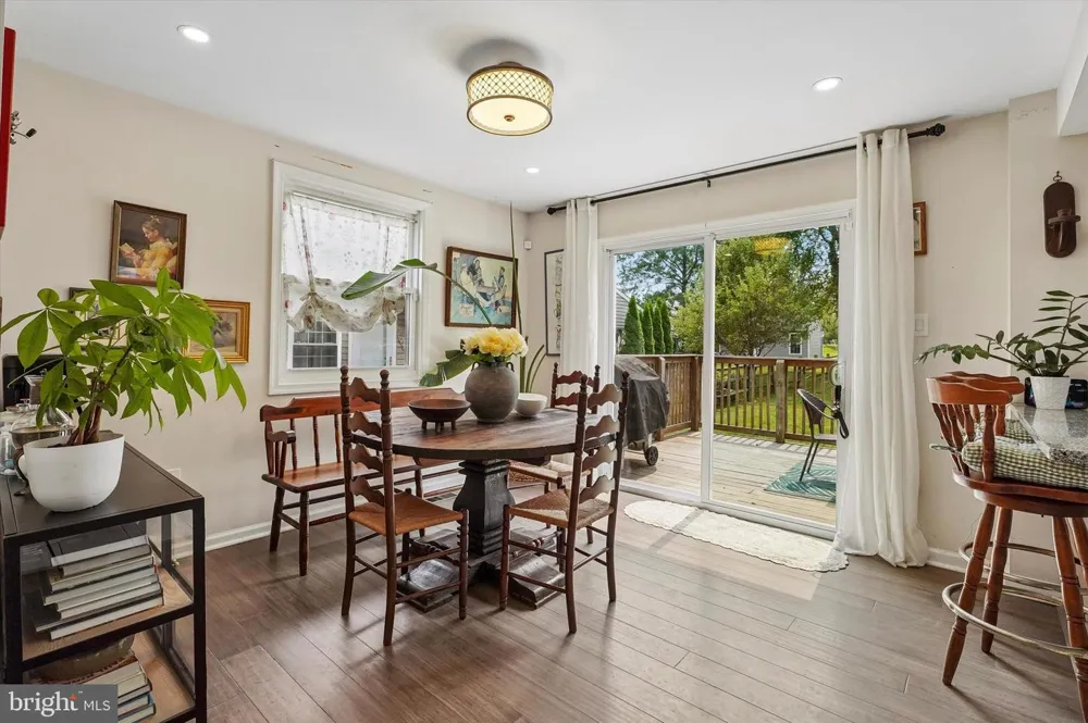 105 LOLLER ROAD Hatboro, PA 19040