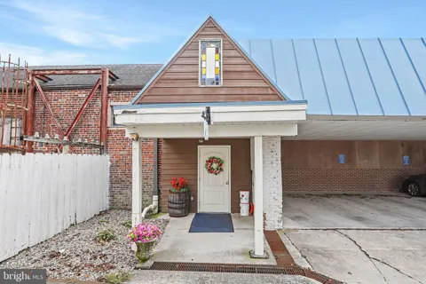 37 4TH STREET #1
