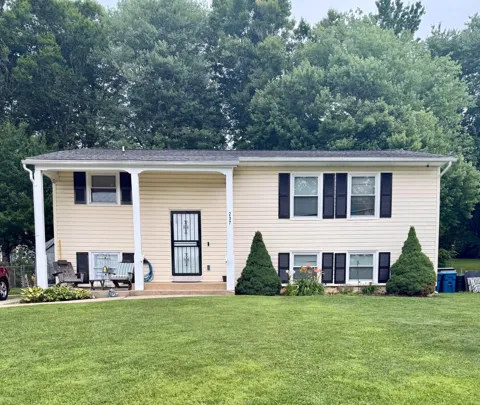 237 COURTNEY DRIVE