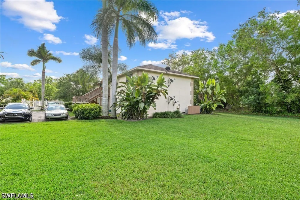 16th Place SW #E4 Naples, FL 34116