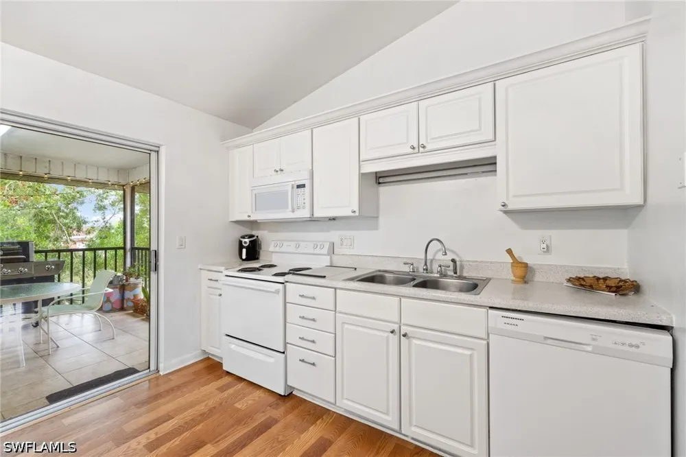 16th Place SW #E4 Naples, FL 34116