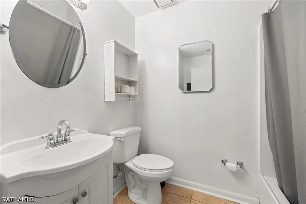 16th Place SW #E4 Naples, FL 34116