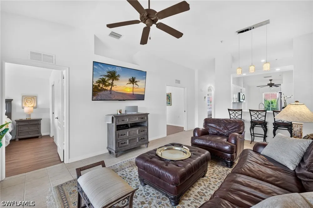 Cypress Trace Circle #204 Naples, FL 34119