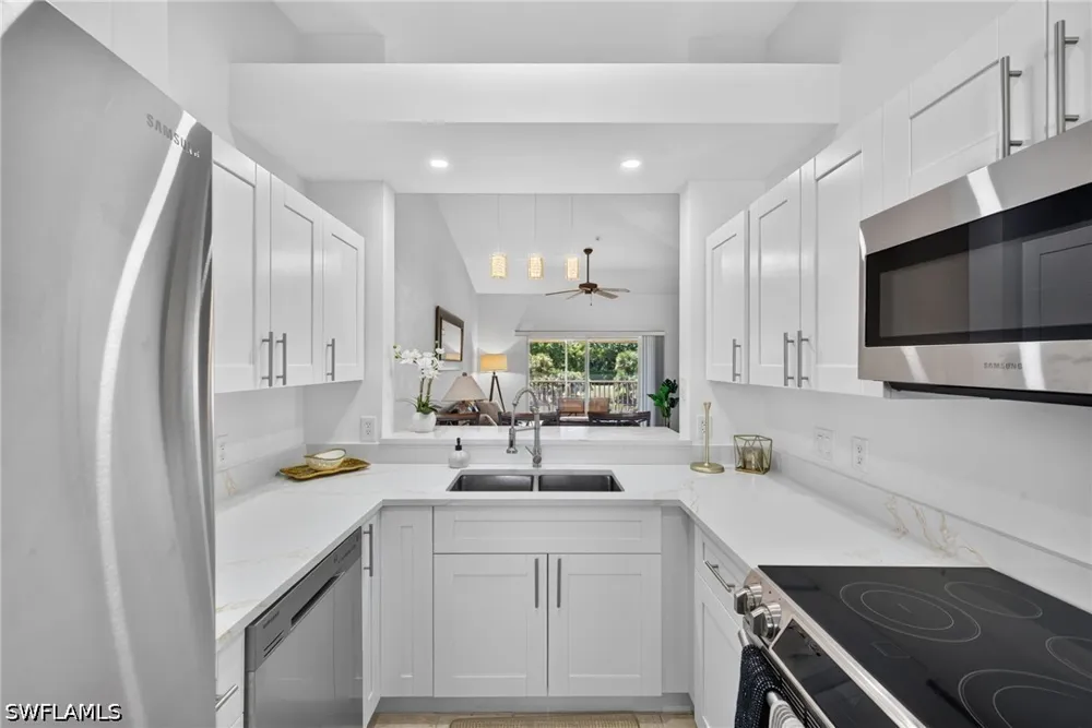 Cypress Trace Circle #204 Naples, FL 34119