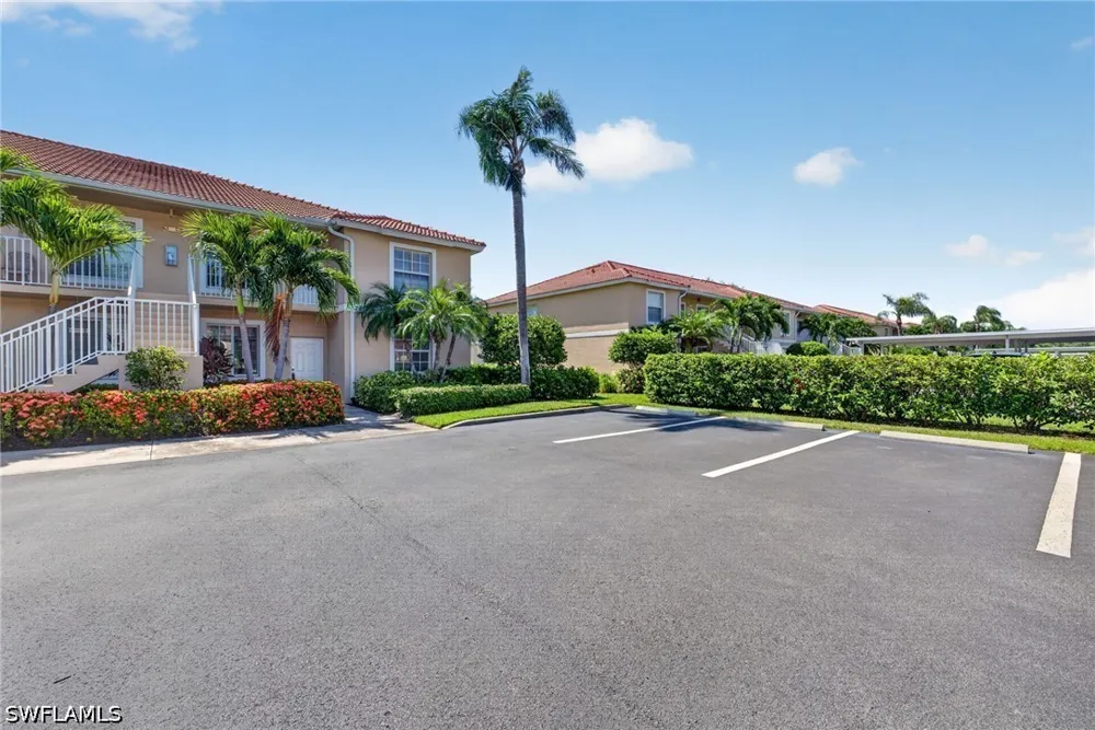 Cypress Trace Circle #204 Naples, FL 34119