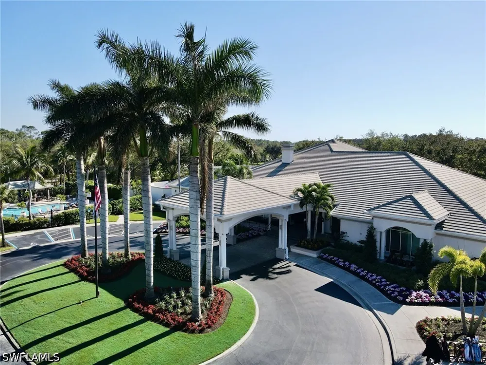 Cypress Trace Circle #204 Naples, FL 34119