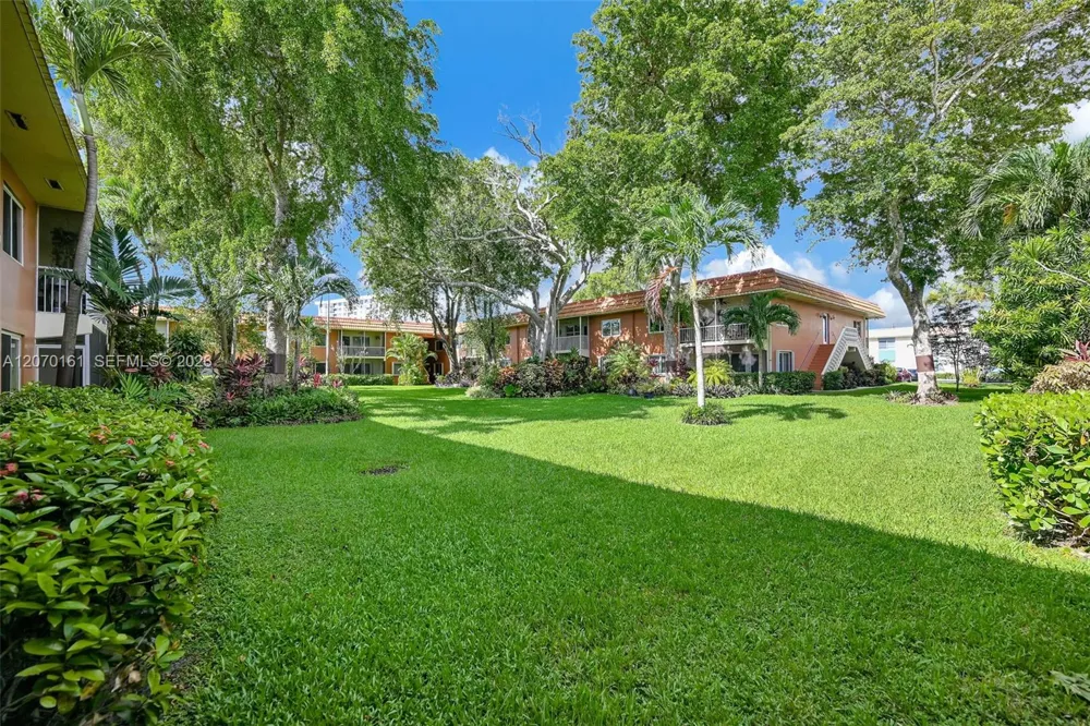 1920 NE 1st Ter #109H Wilton Manors, FL 33305