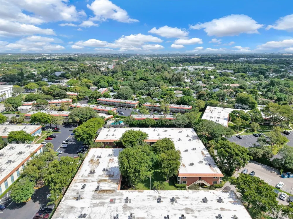 1920 NE 1st Ter #109H Wilton Manors, FL 33305