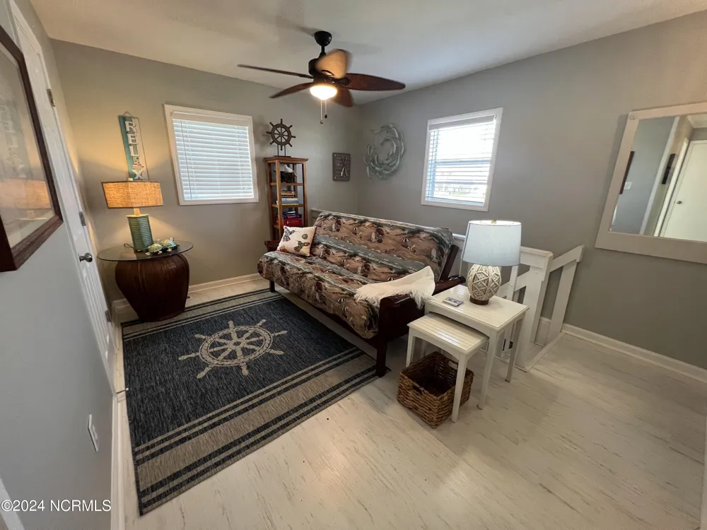 6018 6th Street Surf City, NC 28445